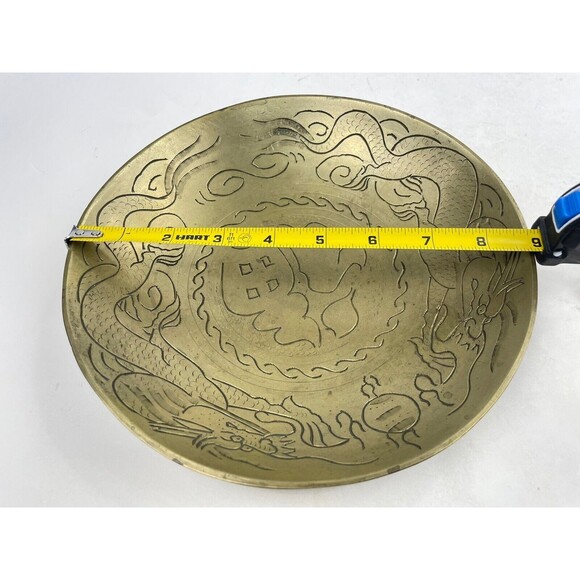 Antique Vintage Chinese Brass Bowl 2 Dragons Engraved Design 9 “ Diameter - Picture 4 of 5